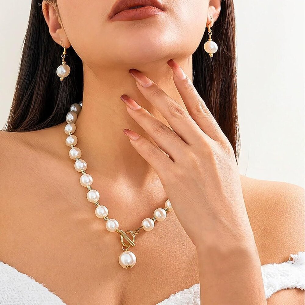 Chunky Pearl Necklace Set for Women Gold Pearl Choker Earrings Jewelry - Picture 3 of 6